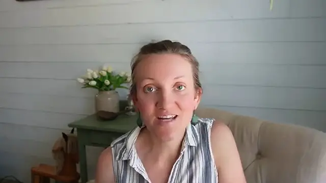 Video thumbnail for PROS AND CONS OF SMALL HOME LIVING | The good and bad of living in 950 square foot, family of 5