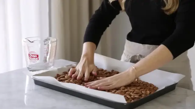 Video thumbnail for 29.HOW TO MAKE ALMOND BUTTER ¦ easy homemade almond butter in 1-minute (1080p 24fps)