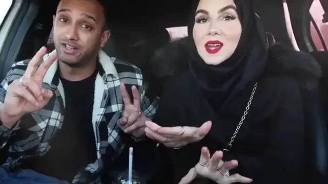 Video thumbnail for TRYING 'VEGAN' FAST FOOD! Mcdonald's, Subway, KFC