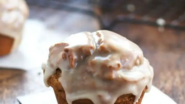Video thumbnail for Healthy Maple Glazed Pumpkin Muffins recipe