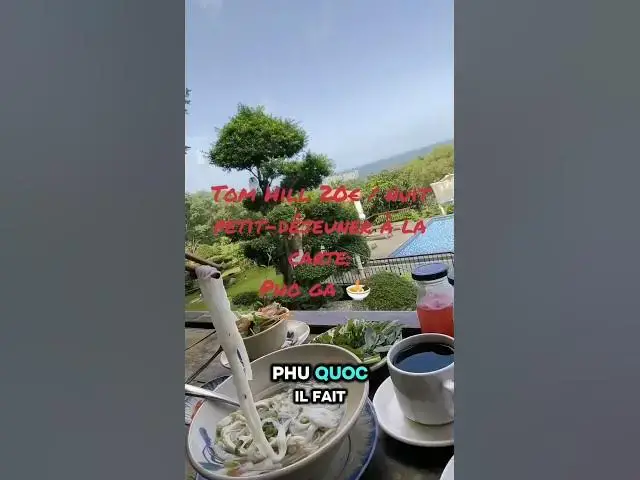 'Video thumbnail for Petit déjeuner avec vue à Phu Quoc 🌴🍜... et tout ça pour 20 euros la nuit ?'