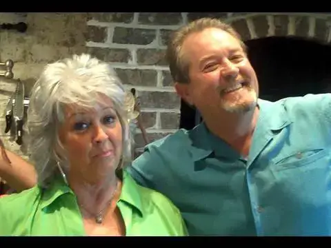 Video thumbnail for Nuts Week on Get Cookin' on PaulaDeen.com