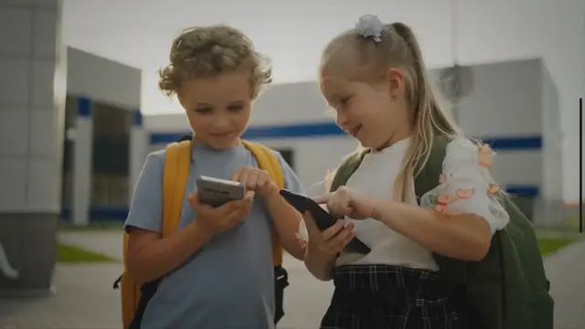 Video thumbnail for OLED And AMOLED Which Is Better