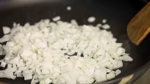Video thumbnail for Tobacco Onions – A Curious Culinary Twist