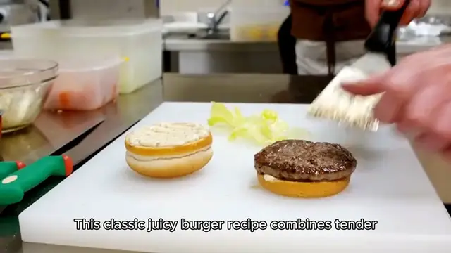 Video thumbnail for burger recipe