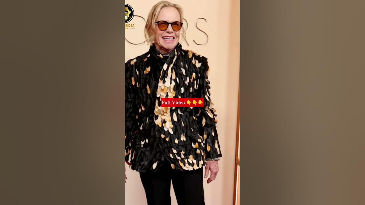 Video thumbnail for Red carpet Oscar Award in Los Angeles fashion #johnselephilip #luxury #stevenmeisel #jeremyscott