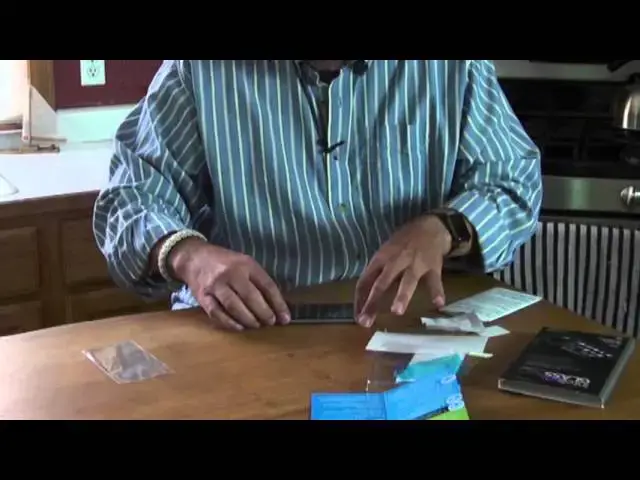 'Video thumbnail for How To Install the IntelliGlass Pro protective cover for iPhone 6 & 6s'