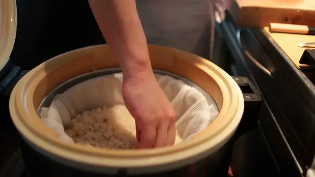 Video thumbnail for The Art of Perfect Sushi Rice