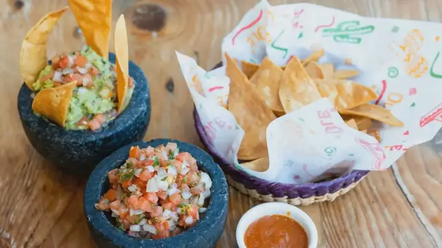 Video thumbnail for Easy Taco Dip: A Quick and Customizable Party Favorite