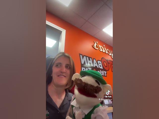 Video thumbnail for Glüsche sings @GretaVanFleet