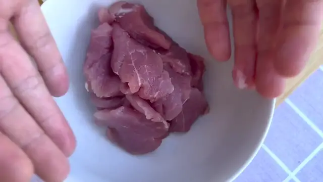 'Video thumbnail for Stir Fry Spaghetti(Chow Mein)(720P_HD)'