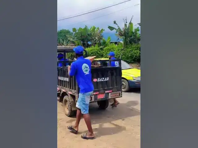 Video thumbnail for 📦🐔 Packing Up for the Day!