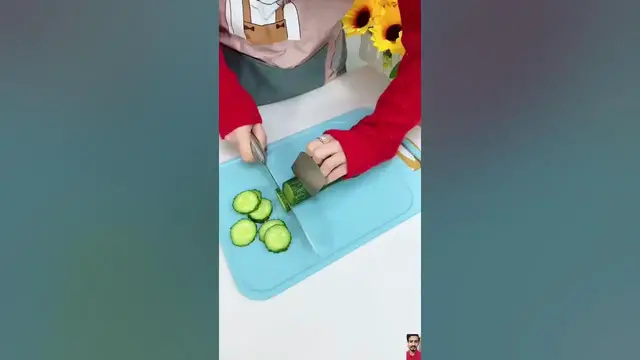 Video thumbnail for 🌟 Safety Vegetable Cutter 😍 | Product Link is in Description ⬇️ #shorts   #gadgets #kitchentrends