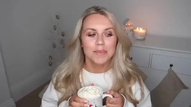 Video thumbnail for POUNDLAND HAUL CHRISTMAS DIYs & GIFT IDEAS