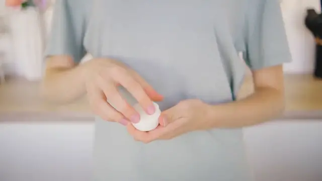 Video thumbnail for Face Moisturizer Recalled: Is Your Skin Safe?