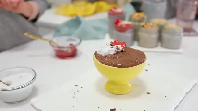 'Video thumbnail for Chia Pudding _ High Protein Snack _ 4 Ways_(720P_HD)'