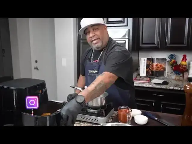 'Video thumbnail for Finger Lickin' Buffalo Wings'