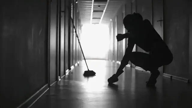 Video thumbnail for Clean Dirty Sheet Pans: A Guide to Saving Your Bakeware (and Your Sanity)