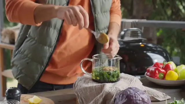 Video thumbnail for Honey Milk Tea – Hong Kong Style Elegance in a Cup