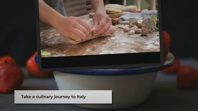 Video thumbnail for Easy Italian Sausage and Pepper Empanadas Recipe