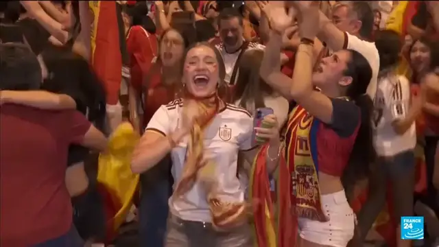 Video thumbnail for 'We gave it everything': Fans react to World Cup final game