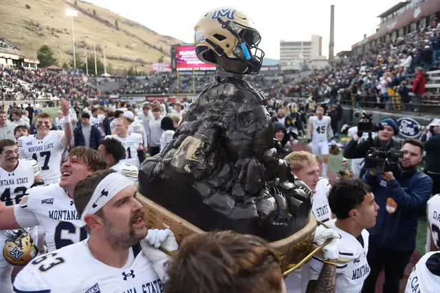 Video thumbnail for There Is Still Football on the Monday After the NFL Regular Season Ends