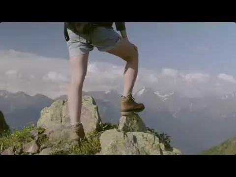 Video thumbnail for 10 Reasons You Should Trek Kanchenjunga Base Camp