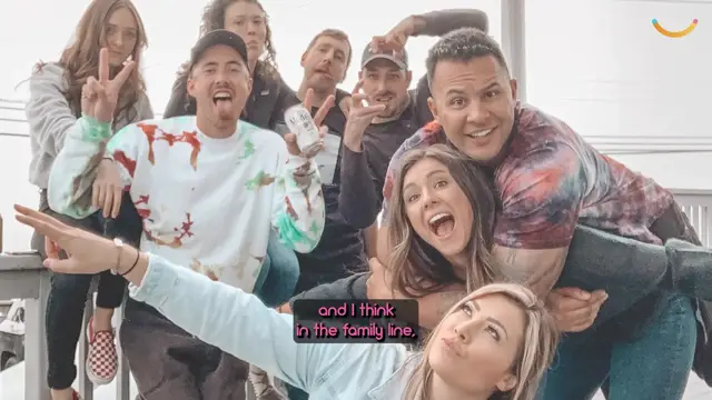 Video thumbnail for Three Sibling Announce Three Sets Of Twins Leaving Mom Speechless