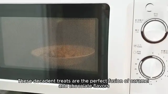 Video thumbnail for Twix Cookies recipe