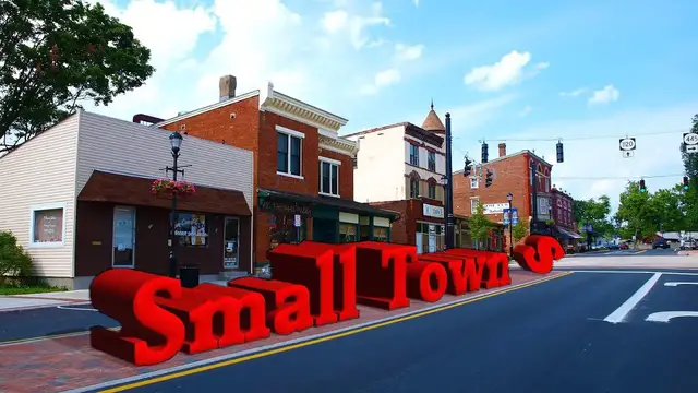 'Video thumbnail for Top 10 BEST TOWNS in the United States'