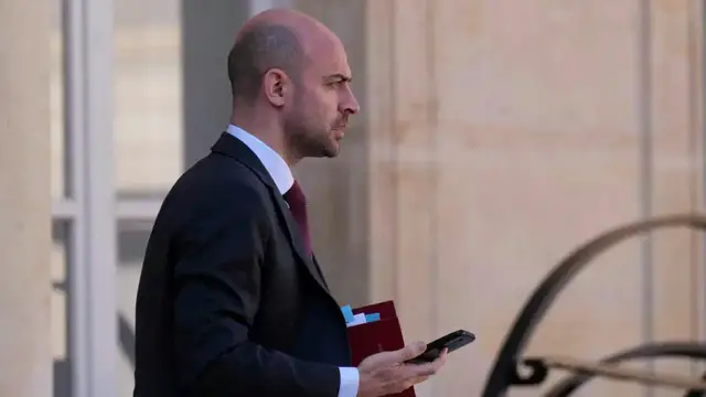'Video thumbnail for France and Algeria pursue talks to mend strained relations'