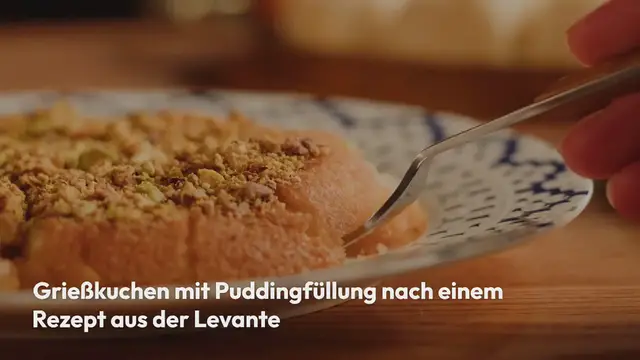 Video thumbnail for orientalischer Grießkuchen mit Puddingfüllung