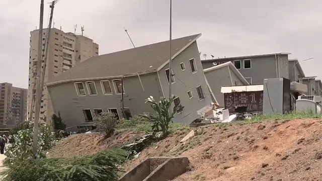 Video thumbnail for Rescuers race to find survivors trapped beneath rubble after devastating earthquake