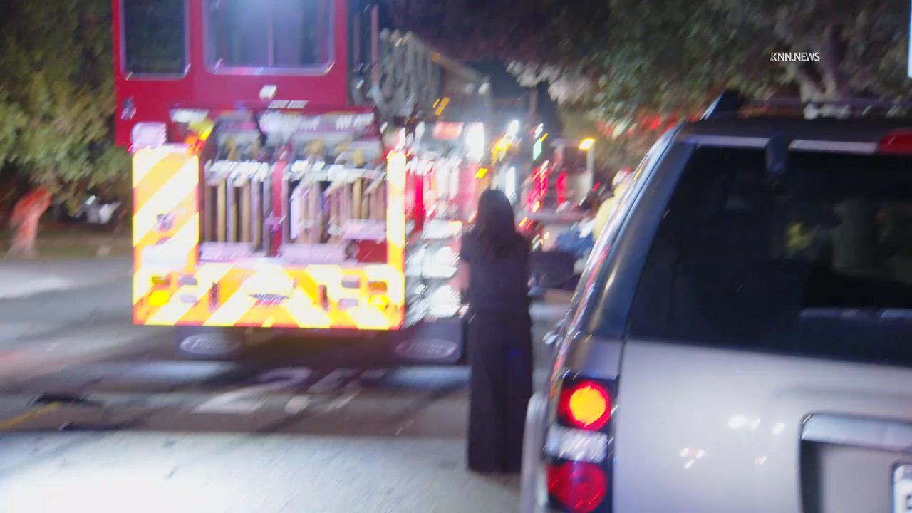Video thumbnail for US, Los Angeles: West Covina High Speed Tesla Crashes into Multiple Parked Cars SOT in Spanish and English.