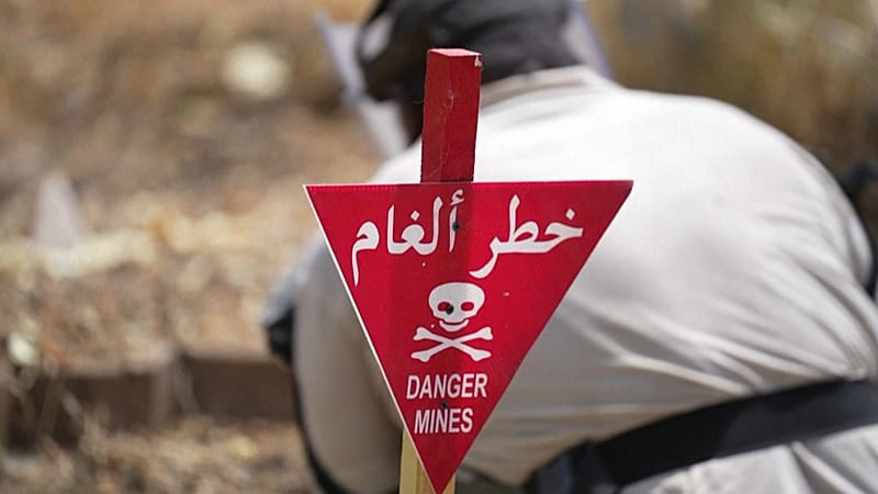 Video thumbnail for Sudanese deminers scour shattered Khartoum for hidden explosives