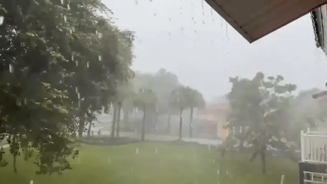 Video thumbnail for US: Outer Bands From Tropical Depression Two Bring Showers to Central Florida.