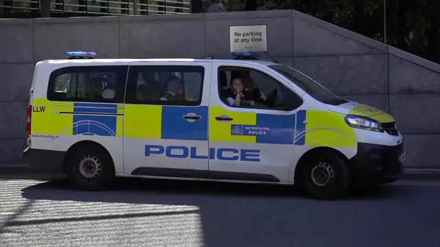 Video thumbnail for US: Pro-Palestine activist arrives in court for sentencing over Big Ben climb.