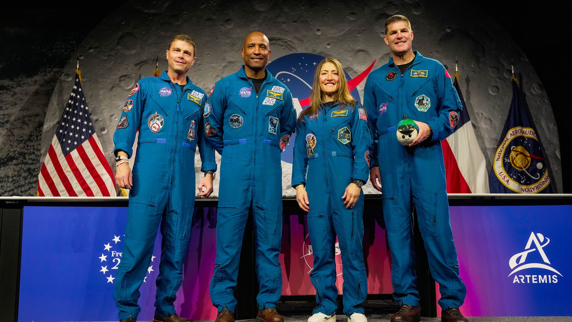 Video thumbnail for ‘An unbelievable adventure’: Artemis II astronauts share experience in space