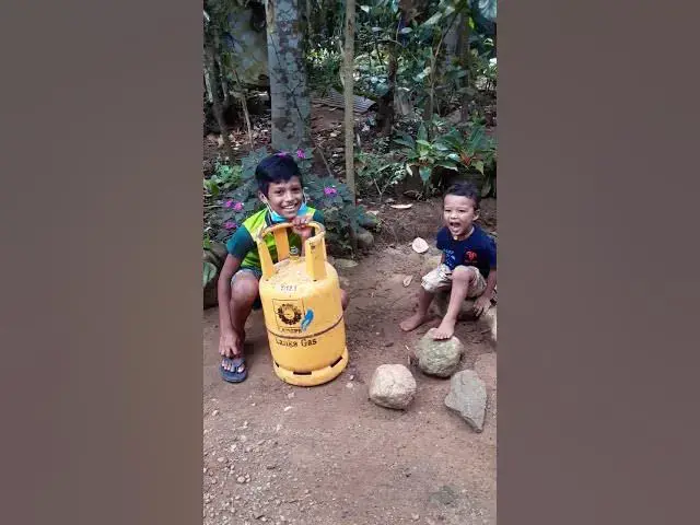 'Video thumbnail for තාත්තේ ගෑස් ප්රශ්නයට විසදුම මොකද්ද ?'