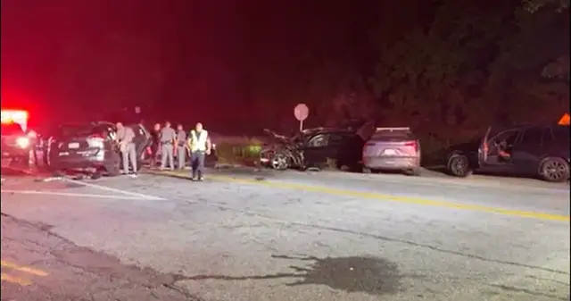 Video thumbnail for Several injured in multi-vehicle crash in southern Orange County