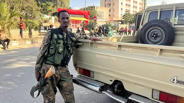 Video thumbnail for Ethiopia's federal forces retake Tigrayan capital Mekelle