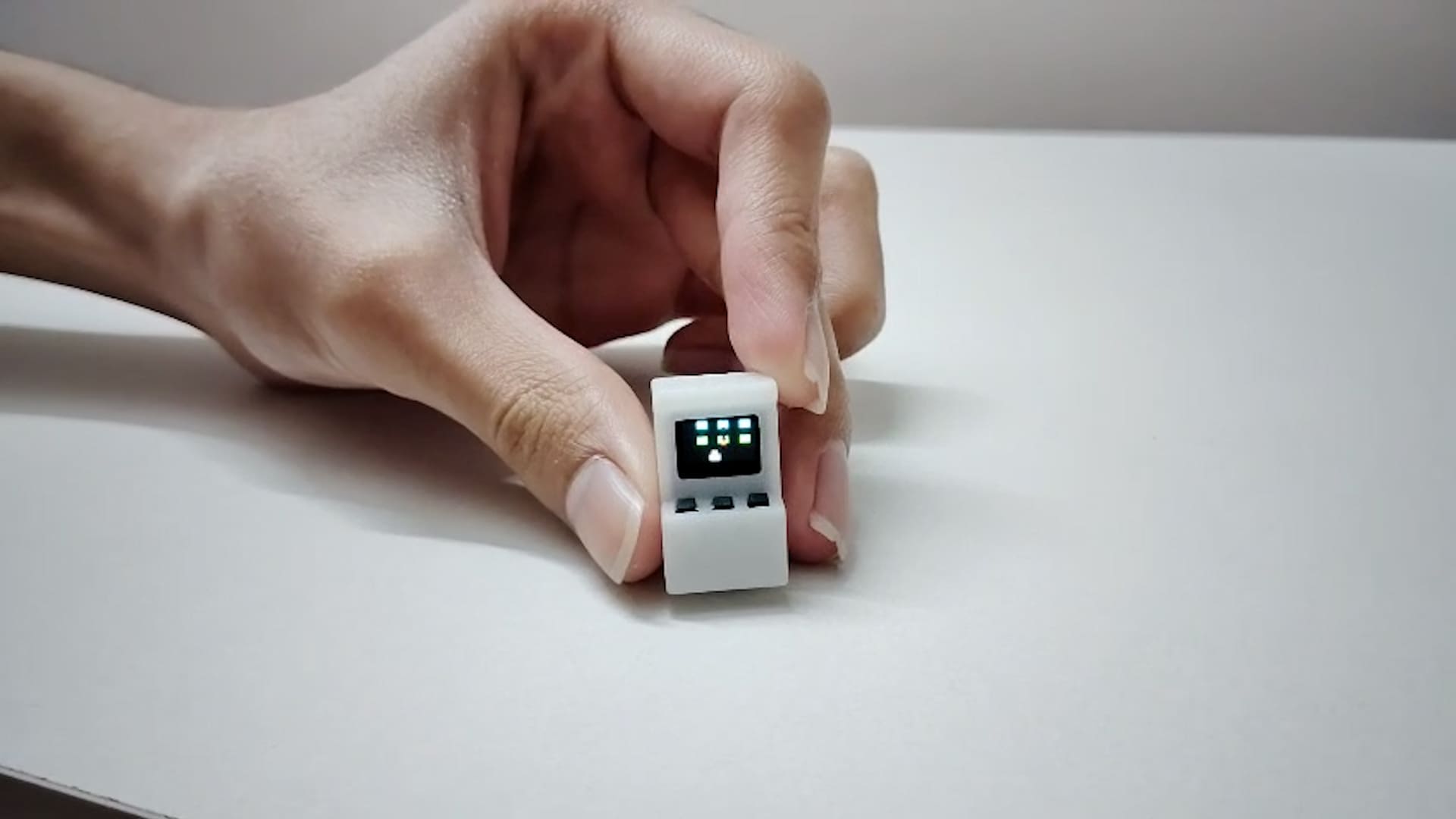 Video thumbnail for Smallest Arcade Machine: Kiran Patil's Record-Breaking Creation