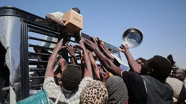Video thumbnail for UN flag at half-mast to honour humanitarian workers killed in line of duty