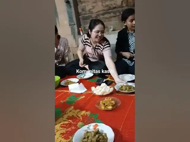 Video thumbnail for komunitas kasih #cover #musik #lagu