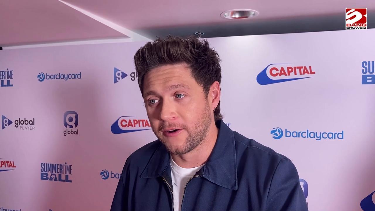 Video thumbnail for EXCLUSIVE: What can't Niall Horan live without on tour?
