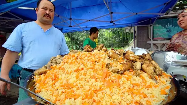 'Video thumbnail for Muslim Street Food in CHINA | Guangzhou HALAL Street Food Heaven - BEST Islamic Chinese Street Food'