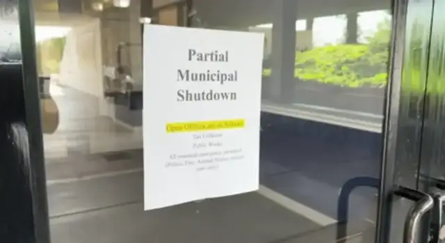 Video thumbnail for Edison council approves emergency funding following partial municipal shutdown