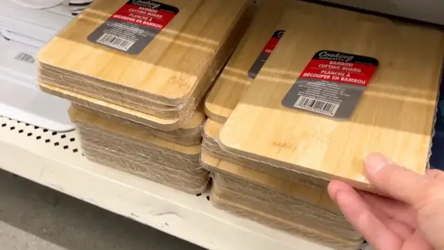 Video thumbnail for Got a Dollar Store cutting board? This is GENIUS!
