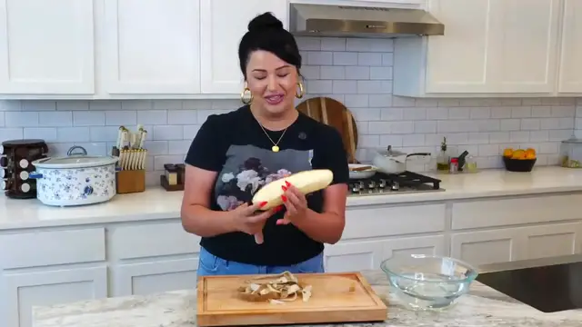 Video thumbnail for Quick Cheap Mexican Ground Beef recipe  PICADILLO con PAPAS en SALSA VERDE   Mexican Food Recipe(720P HD)