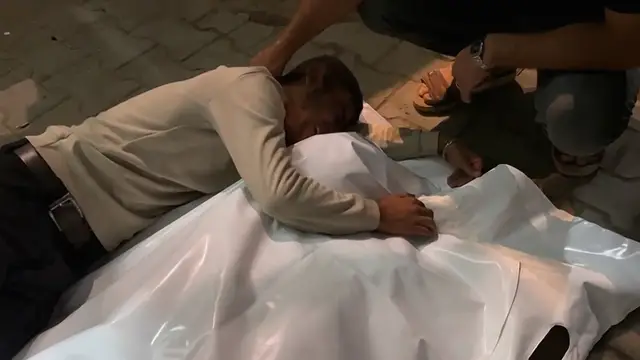 'Video thumbnail for Israeli strike kills two more Palestinians despite Gaza ceasefire'